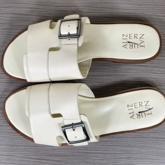 Naturalizer Faryn Big Buckle Slide Sandal, Ivory Leather, Womens Size 9 - Picture 8 of 9